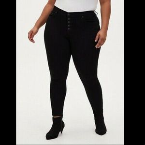 Torrid black bombshell skinny jeans high rise button fly 16R